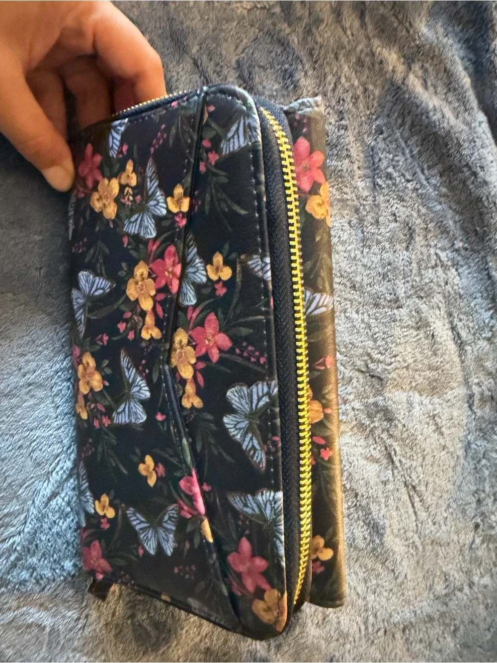 N/A compact men’s
